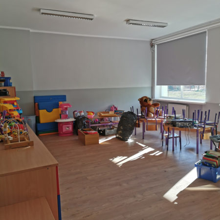 remont 2 sal lekcyjnych Karsko sierpien 2020